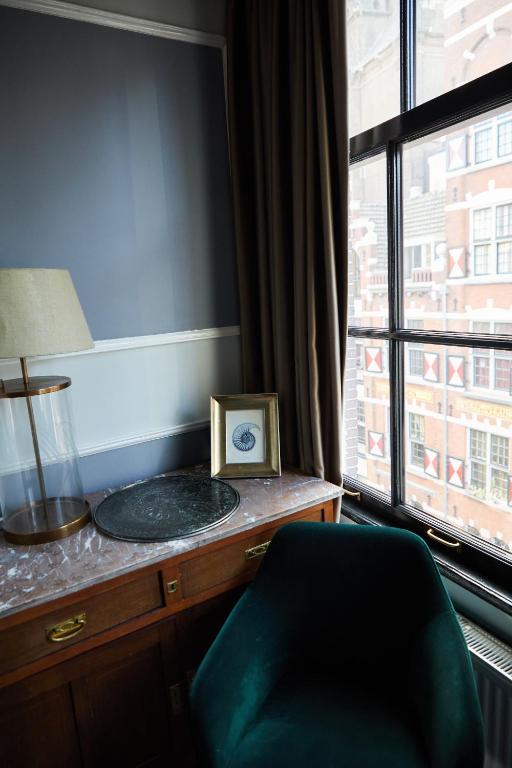 Room with city views